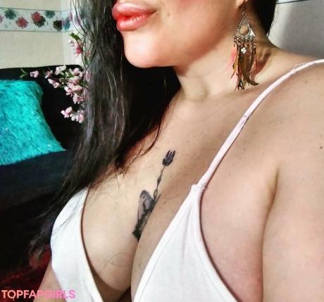 Famouscreamy nude leaked OnlyFans pic