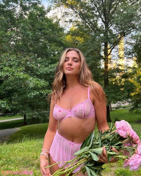 Karina nude leaked OnlyFans pic