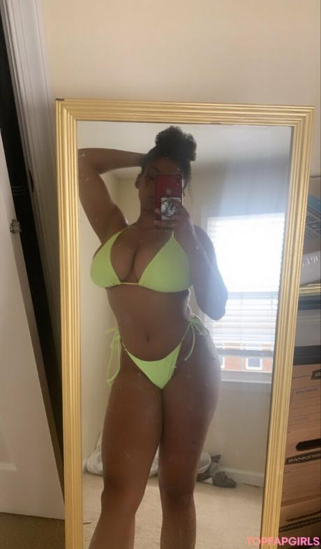 Julie nude leaked OnlyFans pic