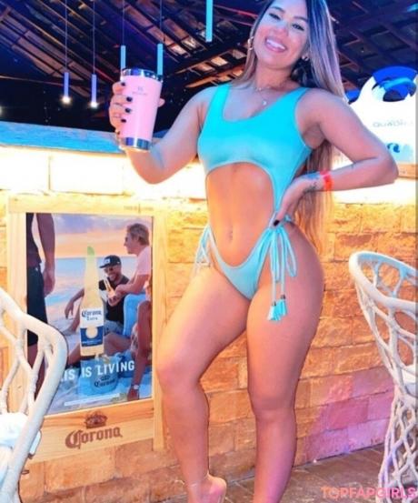 Meninas nude leaked OnlyFans pic
