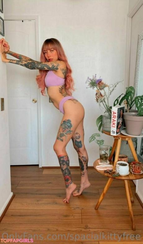 Spacialkittyfree nude leaked OnlyFans pic