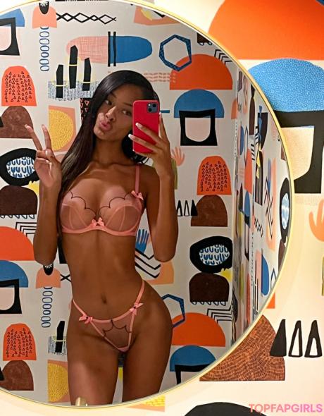 Vinetria nude leaked OnlyFans pic