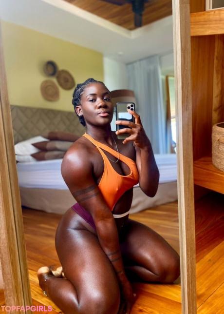 Bina_colada_ nude leaked OnlyFans pic
