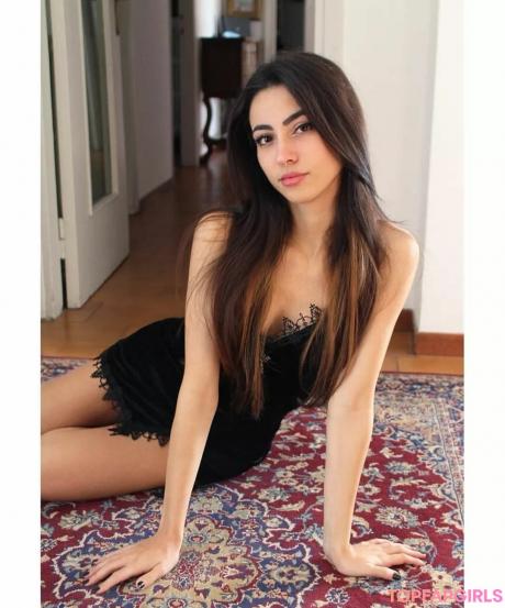 Lucrelisa nude leaked OnlyFans pic