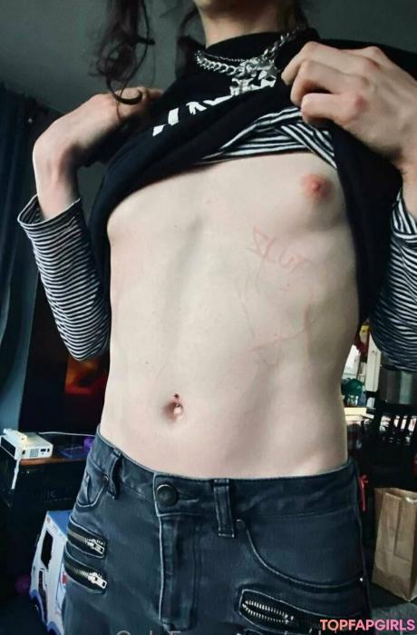 Enby-punk nude leaked OnlyFans pic
