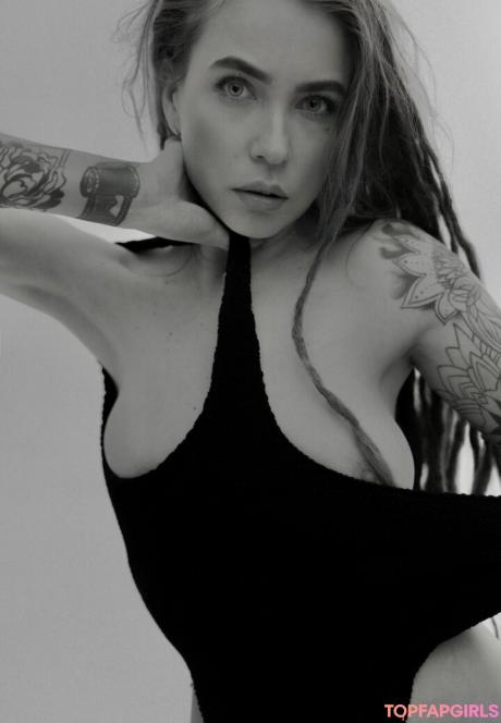 Hanna nude leaked OnlyFans pic