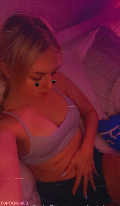 Briziana nude leaked OnlyFans pic