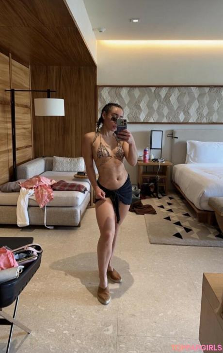 Katelyn nude leaked OnlyFans pic