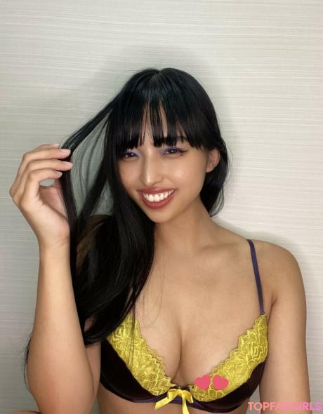 Azusa nude leaked OnlyFans pic
