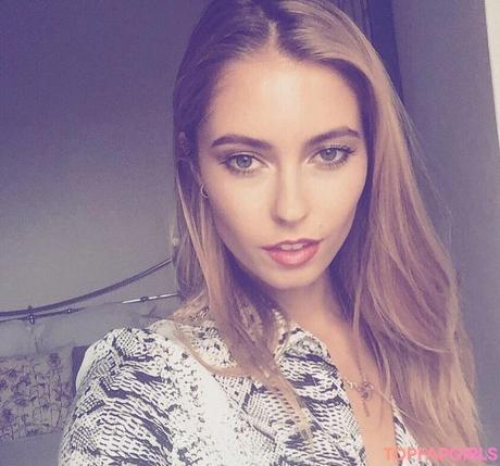 Amy nude leaked OnlyFans pic