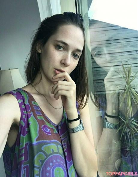 LilyAndOwen nude leaked OnlyFans pic