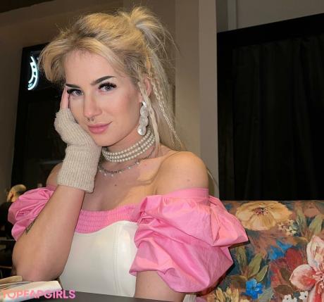 Pinkarosalina nude leaked OnlyFans pic