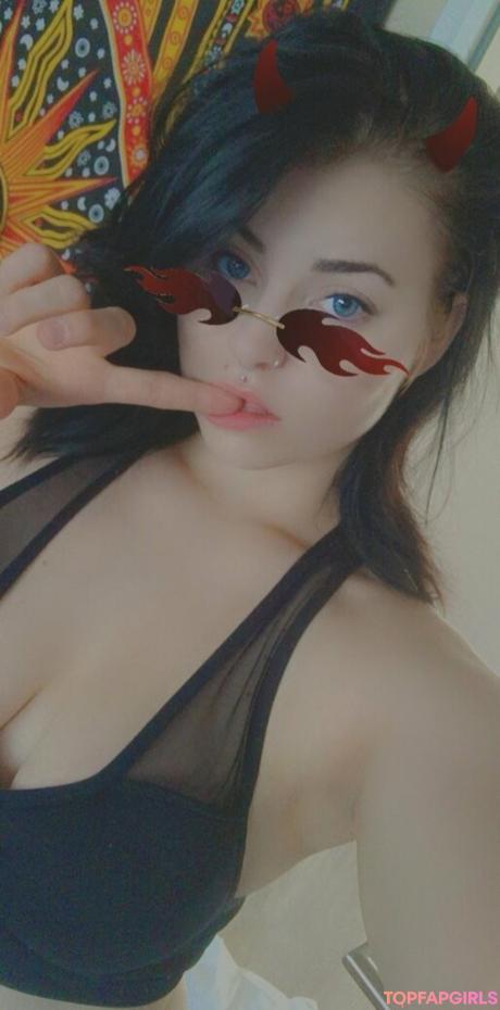 Emily nude leaked OnlyFans pic