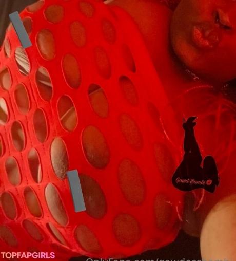 Gawdessbambi nude leaked OnlyFans pic