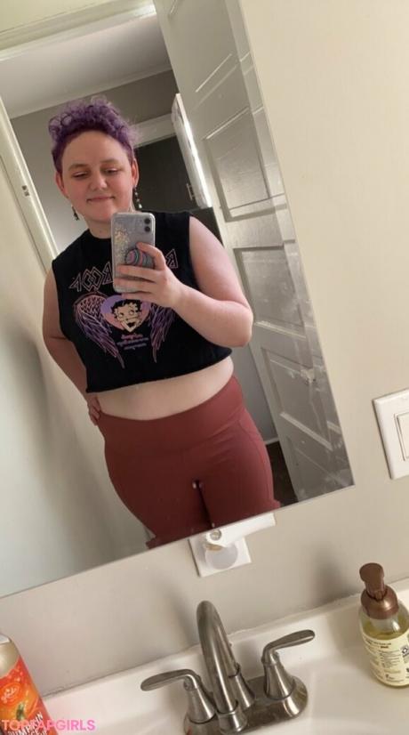 Hunnybeesarecool nude leaked OnlyFans pic