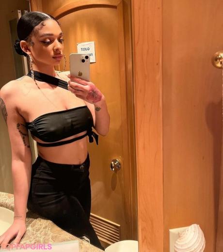 Baddie nude leaked OnlyFans pic