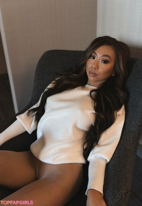 Vmynguyen nude leaked OnlyFans pic