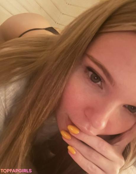 Smekalka nude leaked OnlyFans pic